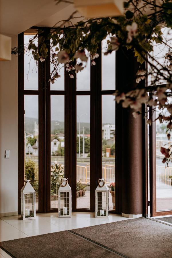Hotel Magnolia Sitkowka-Nowiny Esterno foto