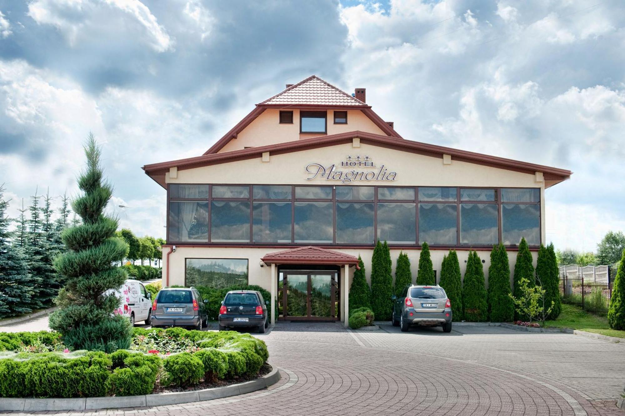 Hotel Magnolia Sitkowka-Nowiny Esterno foto