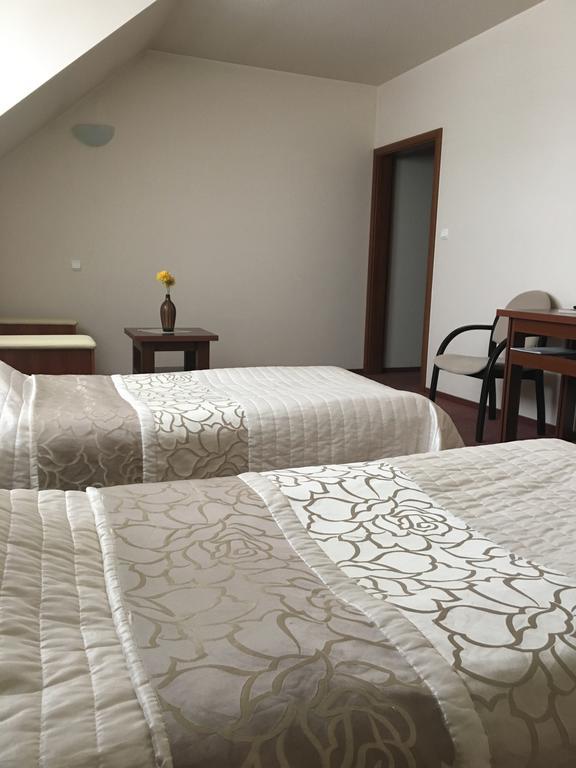 Hotel Magnolia Sitkowka-Nowiny Esterno foto
