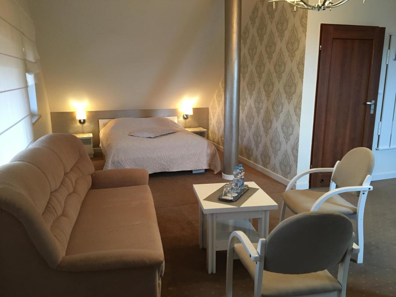 Hotel Magnolia Sitkowka-Nowiny Esterno foto